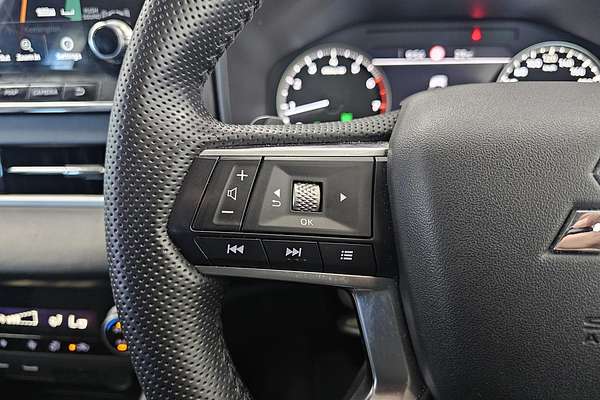 2022 Mitsubishi Outlander LS ZM