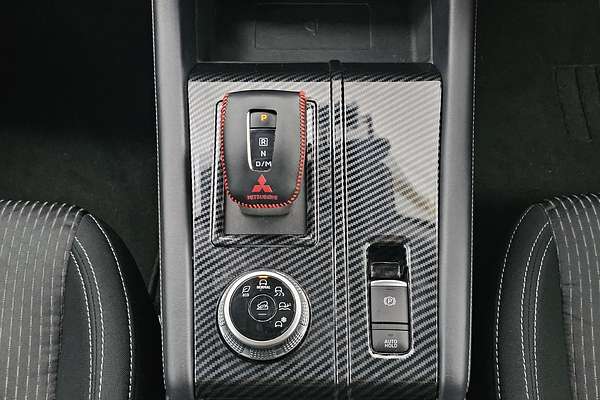 2022 Mitsubishi Outlander LS ZM