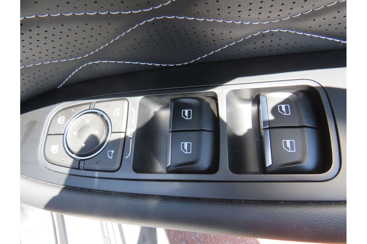 2024 GWM Tank 300 Ultra Hybrid P01