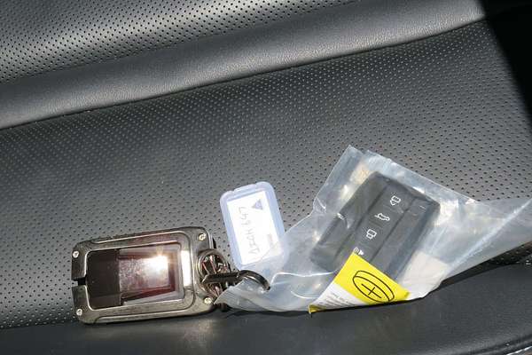 2024 GWM Tank 300 Ultra Hybrid P01