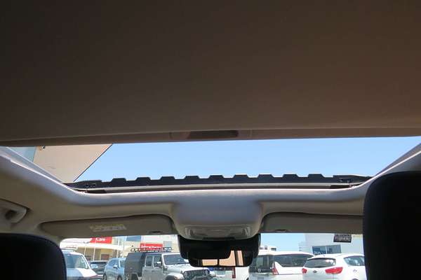 2024 GWM Tank 300 Ultra Hybrid P01