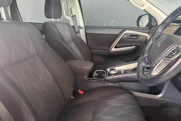 2022 Mitsubishi Pajero Sport GLX QF