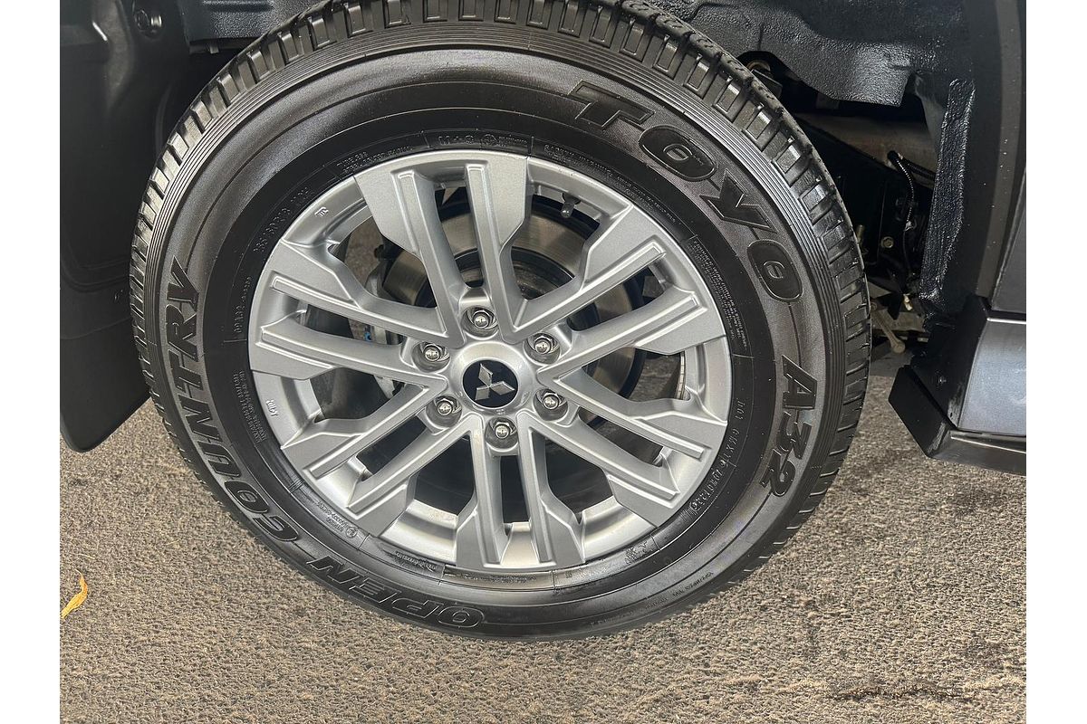 2022 Mitsubishi Pajero Sport GLX QF