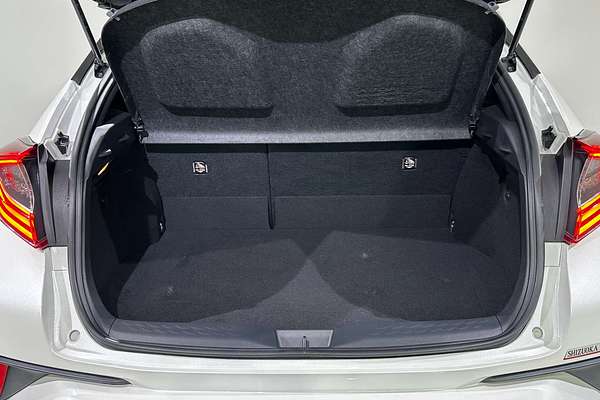 2018 Toyota C-HR G  ZYX10