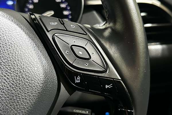 2018 Toyota C-HR G  ZYX10