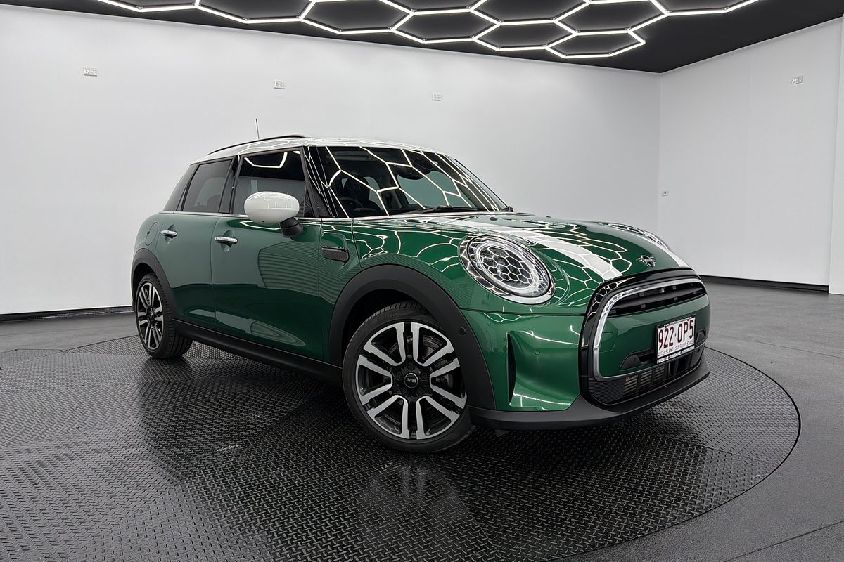 2023 MINI Hatch Cooper Classic F55 LCI-2
