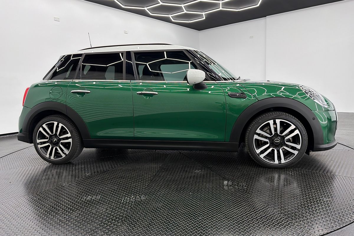 2023 MINI Hatch Cooper Classic F55 LCI-2