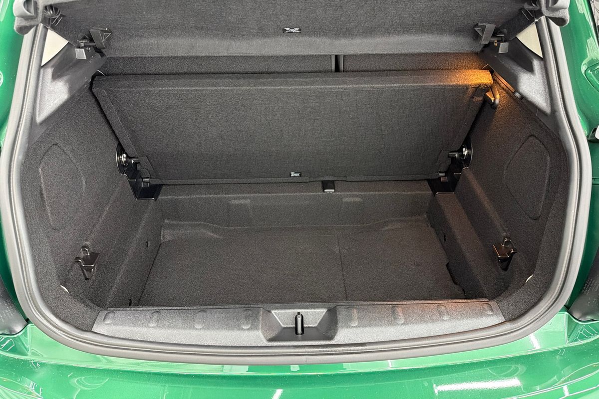 2023 MINI Hatch Cooper Classic F55 LCI-2