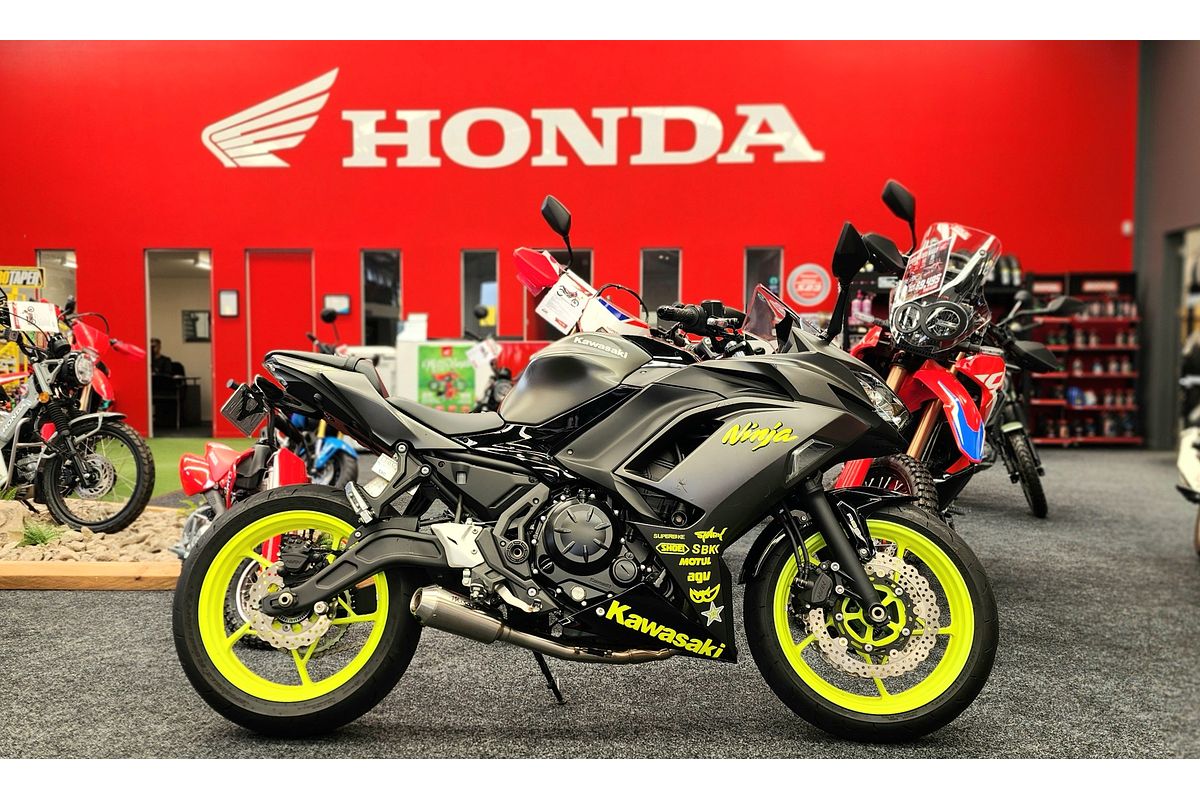 2023 Kawasaki EX650 NINJA