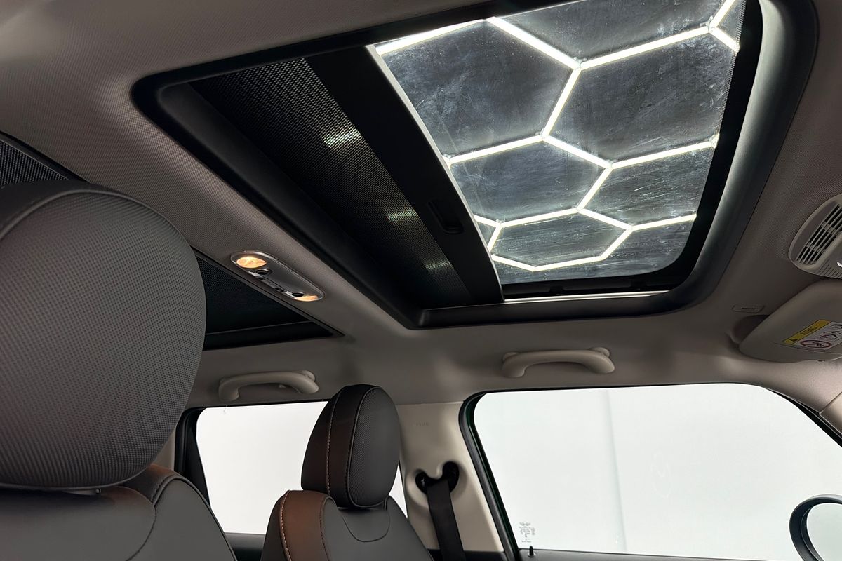 2023 MINI Hatch Cooper Classic F55 LCI-2