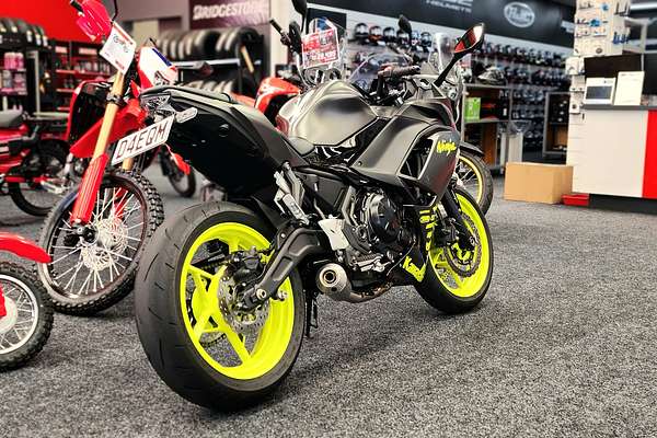2023 Kawasaki EX650 NINJA