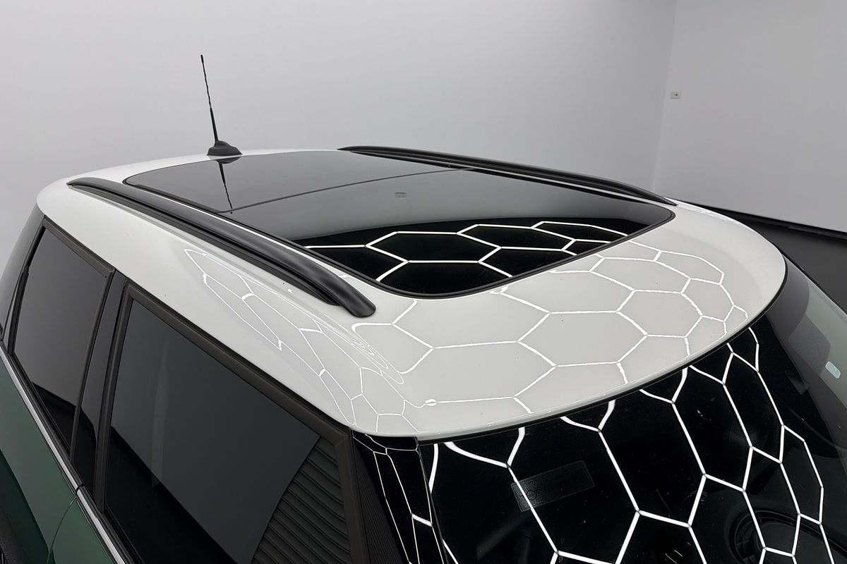 2023 MINI Hatch Cooper Classic F55 LCI-2