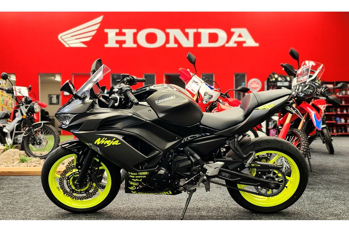 2023 Kawasaki EX650 NINJA