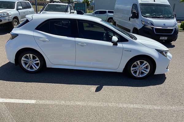 2020 Toyota Corolla Ascent Sport Hybrid ZWE211R