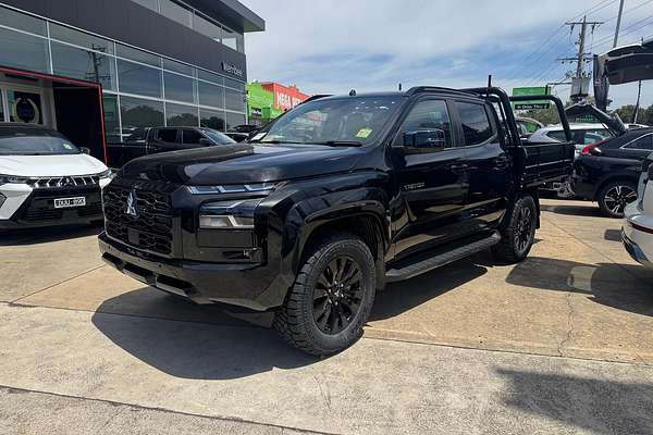 2025 Mitsubishi Triton GSR MV 4X4