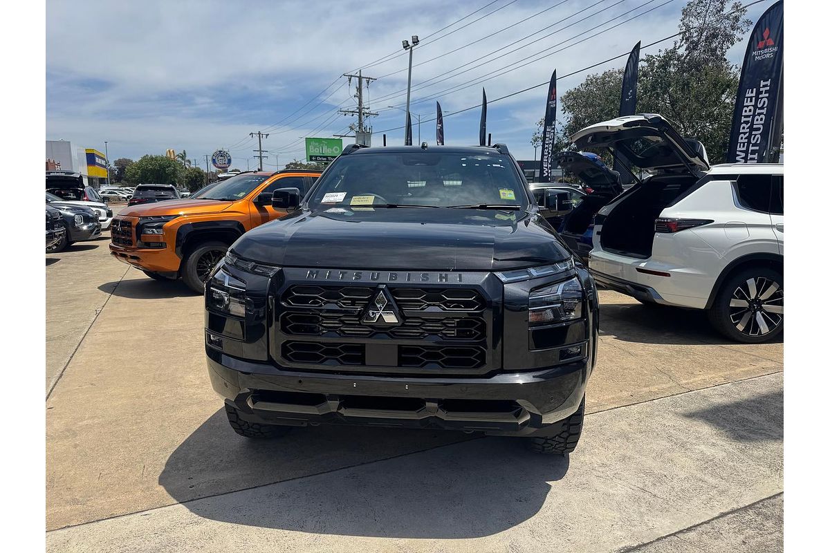 2025 Mitsubishi Triton GSR MV 4X4
