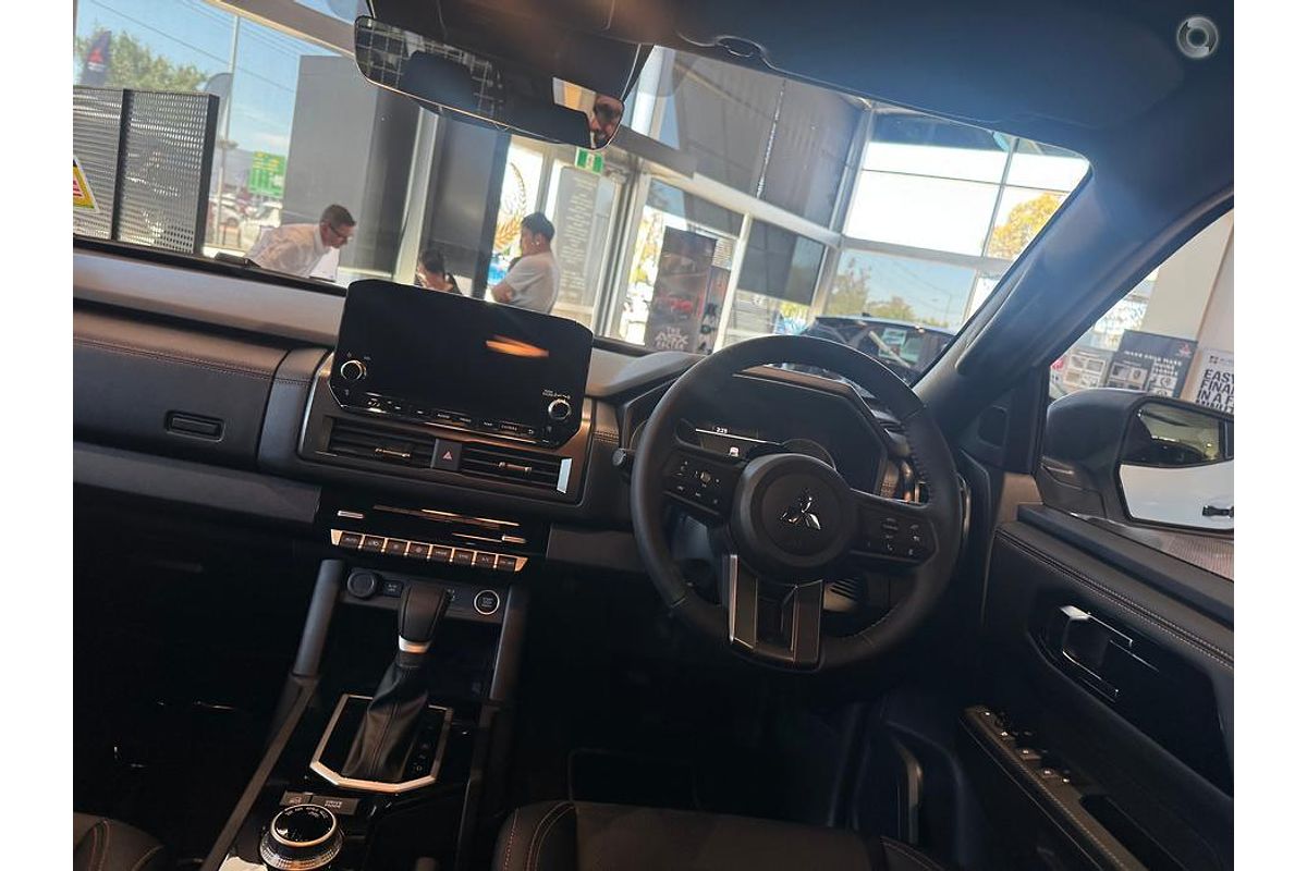 2025 Mitsubishi Triton GSR MV 4X4