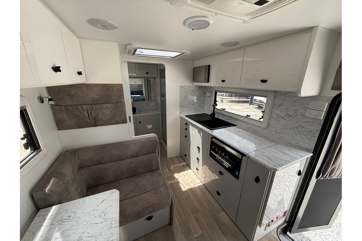 2020 River Caravans Diamantina CARAVAN