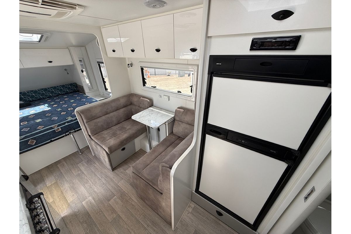 2020 River Caravans Diamantina CARAVAN