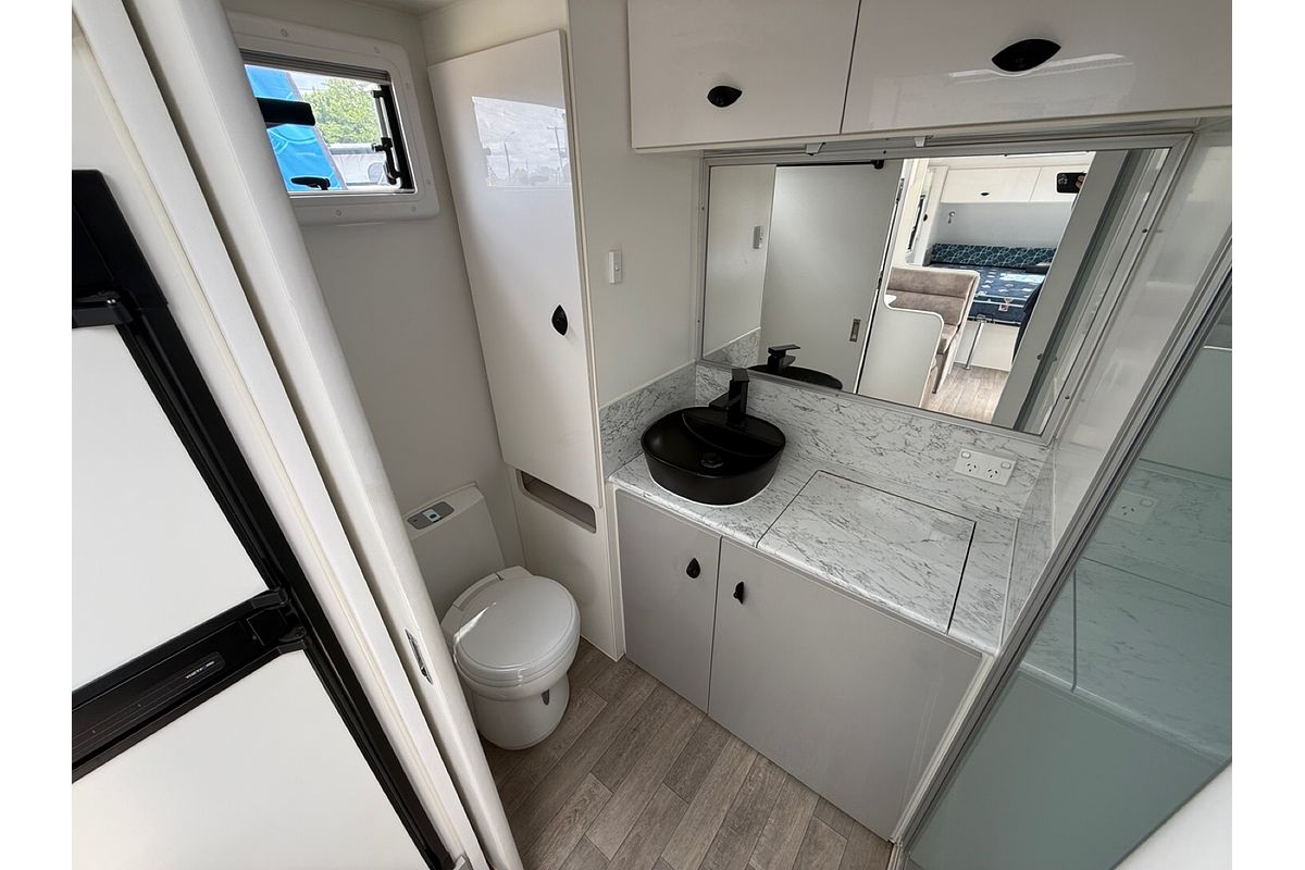 2020 River Caravans Diamantina CARAVAN