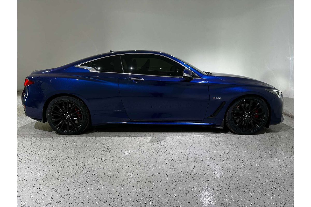 2017 INFINITI Q60 Red Sport V37