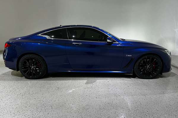 2017 INFINITI Q60 Red Sport V37