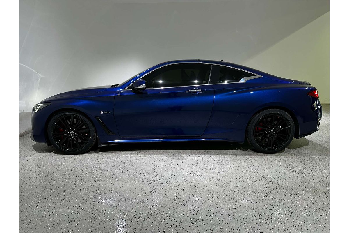 2017 INFINITI Q60 Red Sport V37