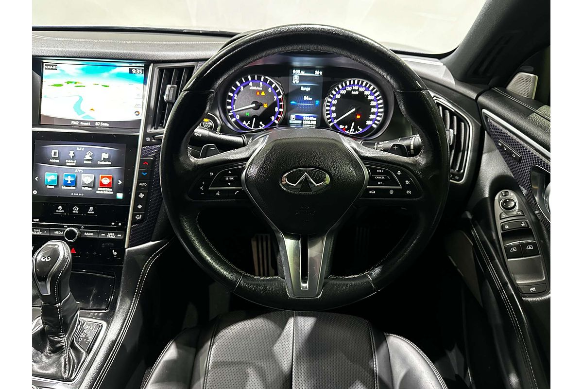 2017 INFINITI Q60 Red Sport V37