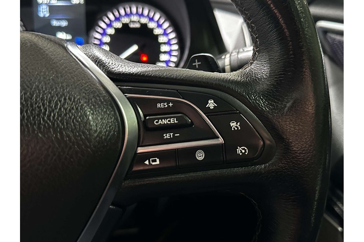 2017 INFINITI Q60 Red Sport V37