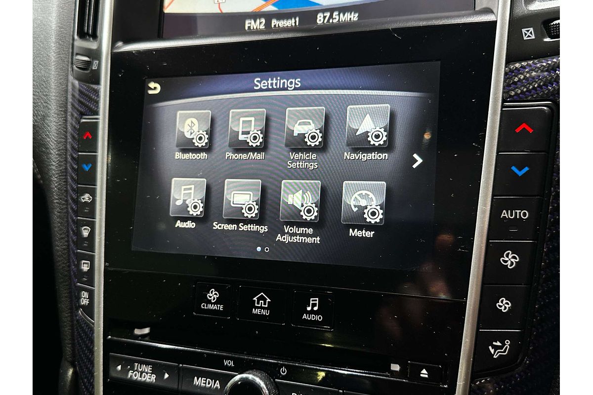 2017 INFINITI Q60 Red Sport V37