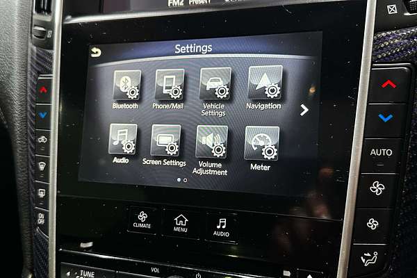 2017 INFINITI Q60 Red Sport V37