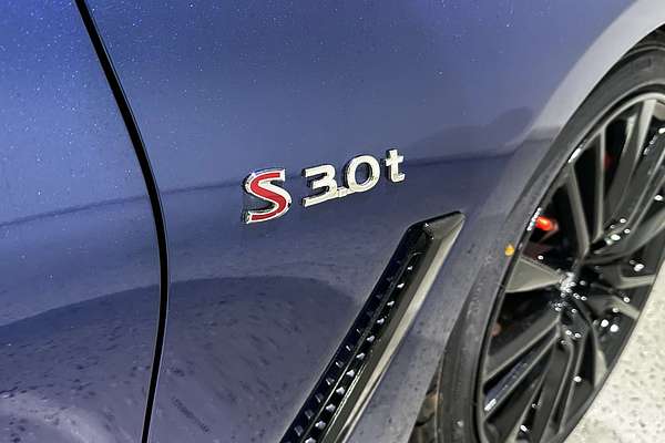 2017 INFINITI Q60 Red Sport V37