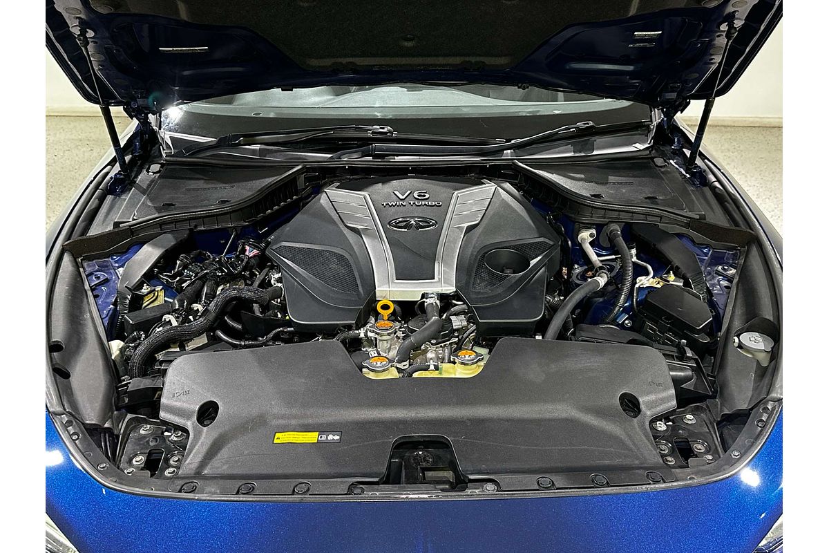 2017 INFINITI Q60 Red Sport V37