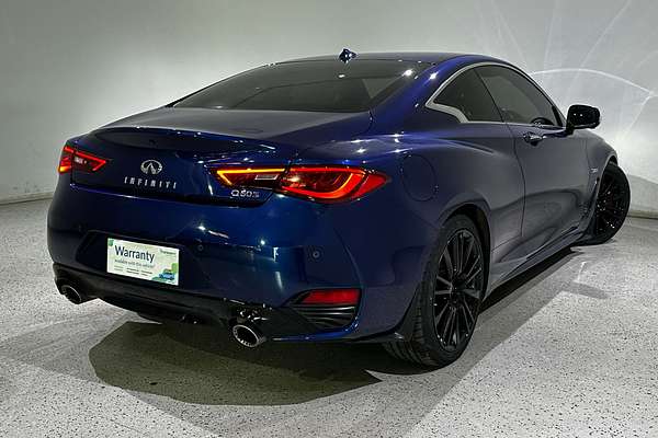 2017 INFINITI Q60 Red Sport V37