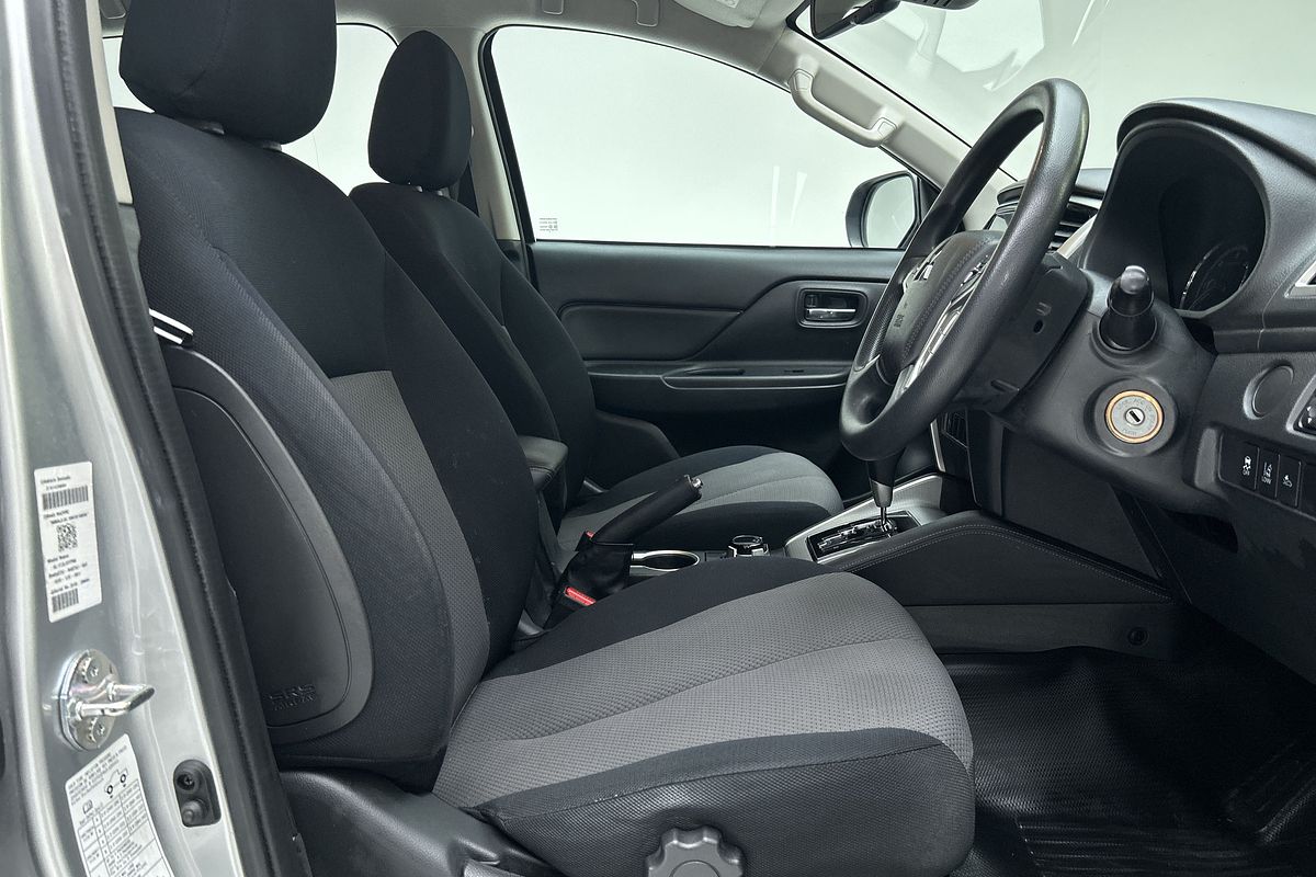 2019 Mitsubishi Triton GLX+ MR 4X4