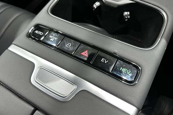 2025 Jaecoo J7 SHS Summit