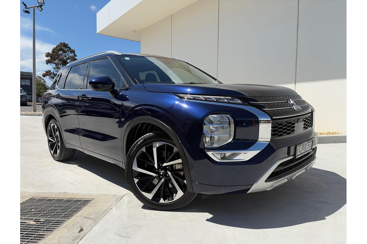 2023 Mitsubishi Outlander Exceed ZM