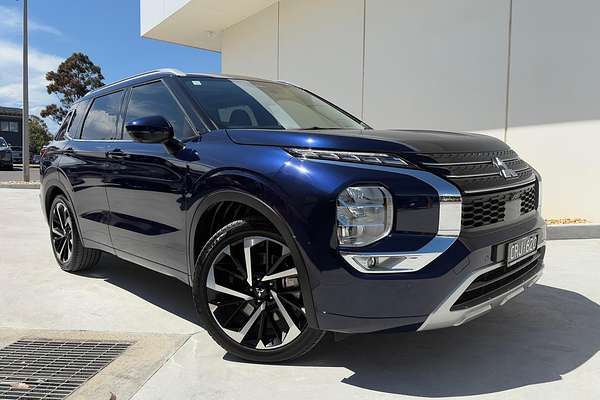 2023 Mitsubishi Outlander Exceed ZM