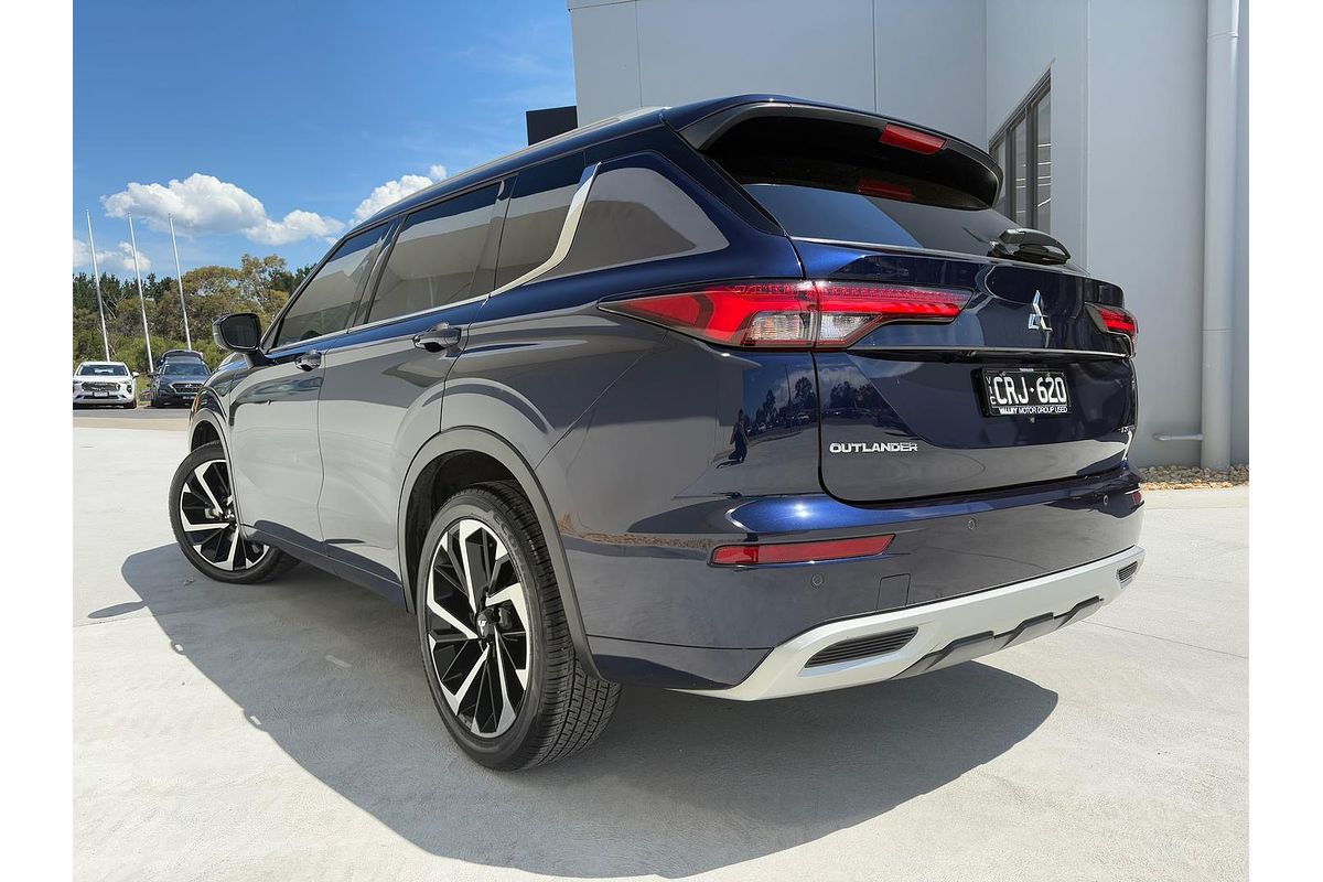 2023 Mitsubishi Outlander Exceed ZM