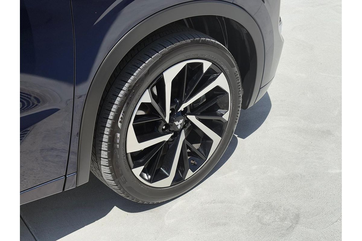 2023 Mitsubishi Outlander Exceed ZM