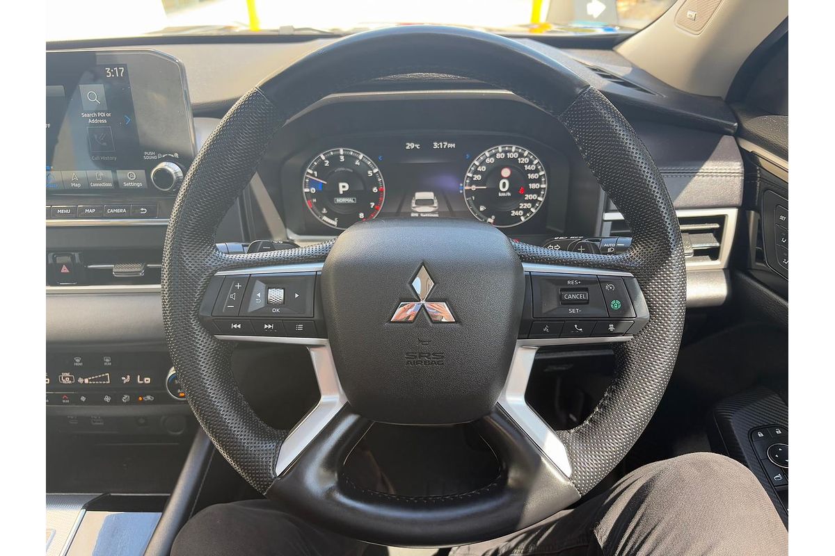 2023 Mitsubishi Outlander Exceed ZM