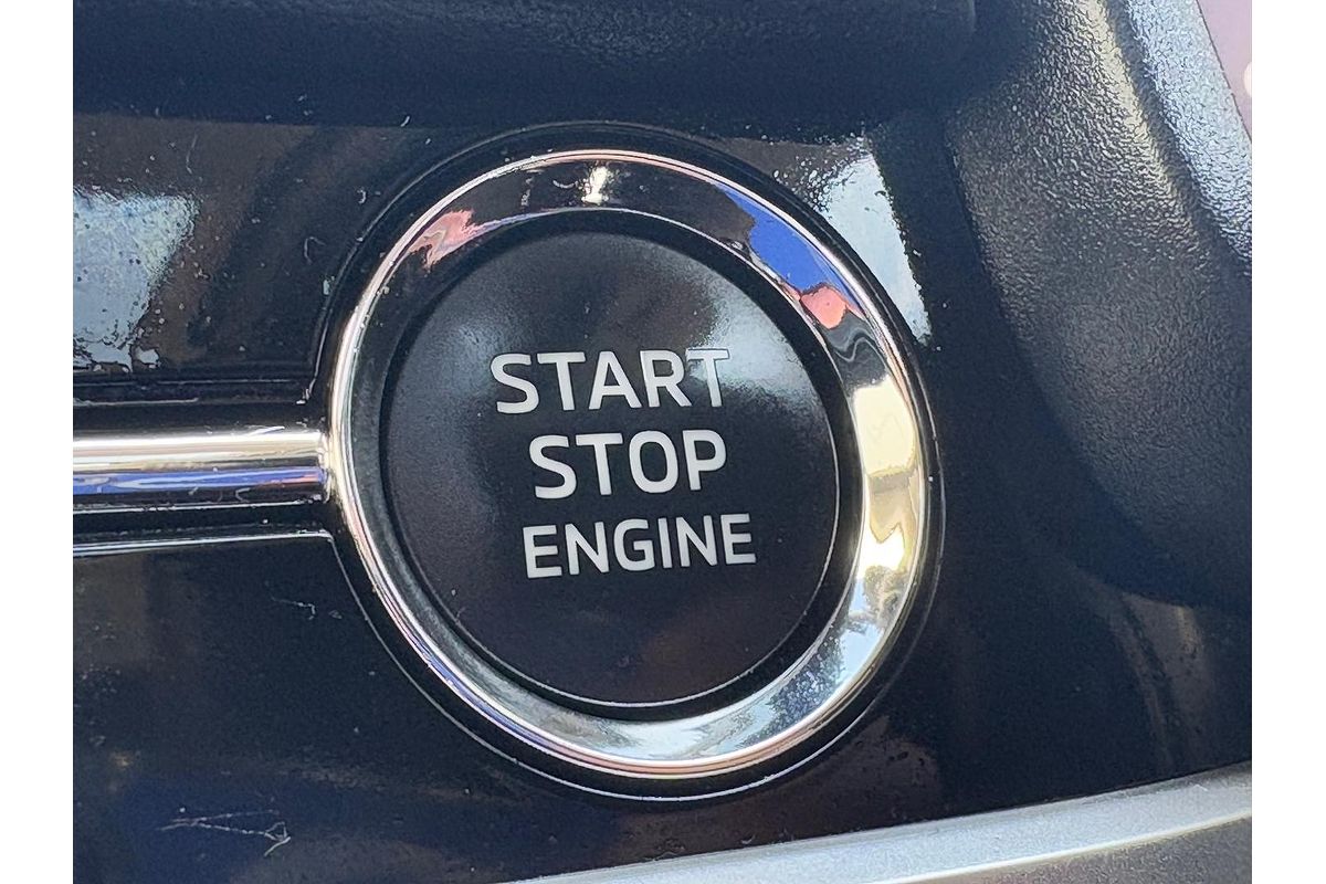 2023 Mitsubishi Outlander Exceed ZM