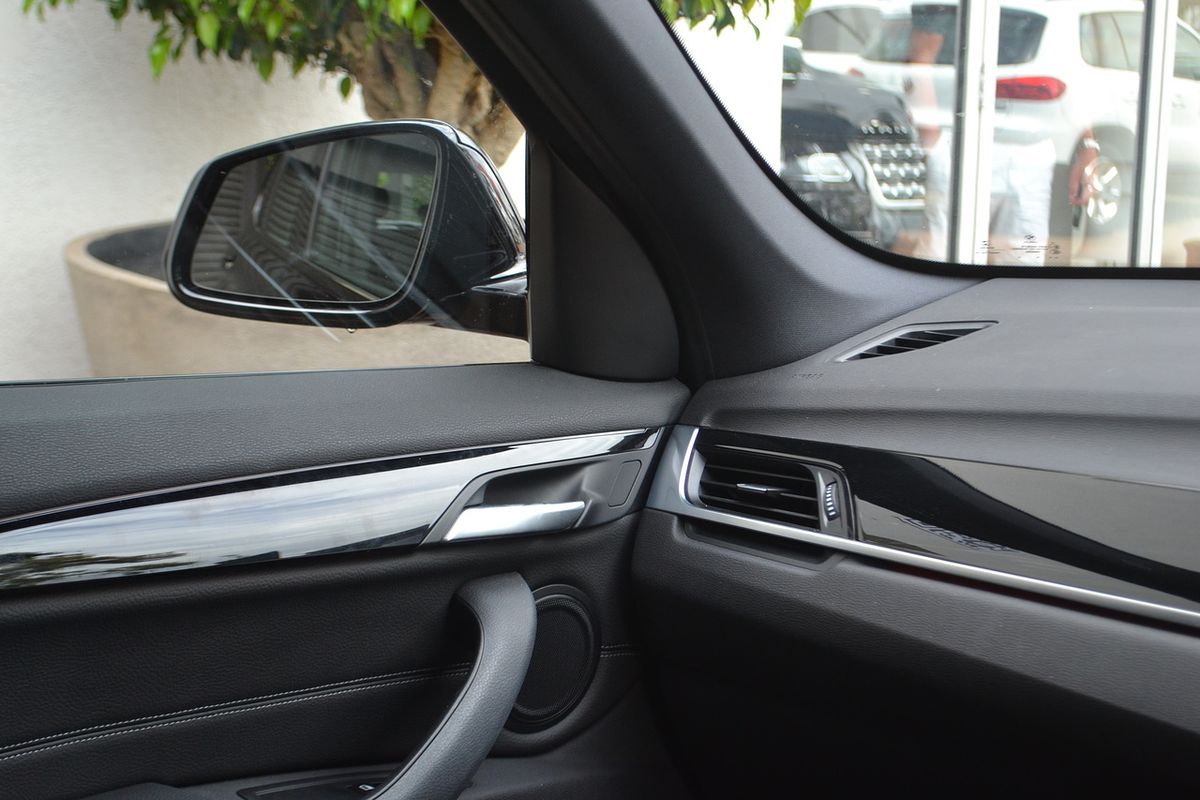 2017 BMW X1 xDrive25i F48