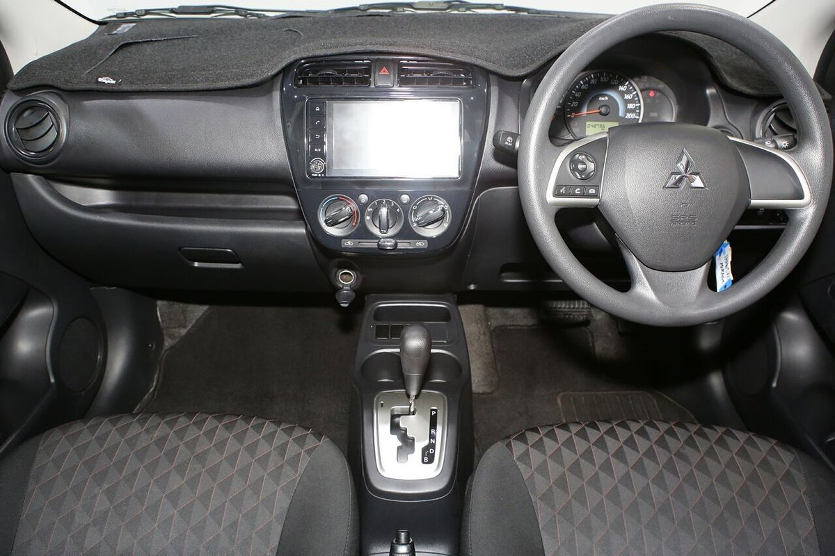 2021 Mitsubishi Mirage ES LB