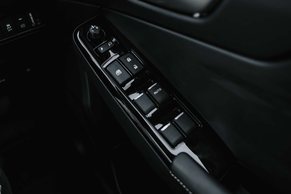 2025 Isuzu D-MAX BLADE  4X4