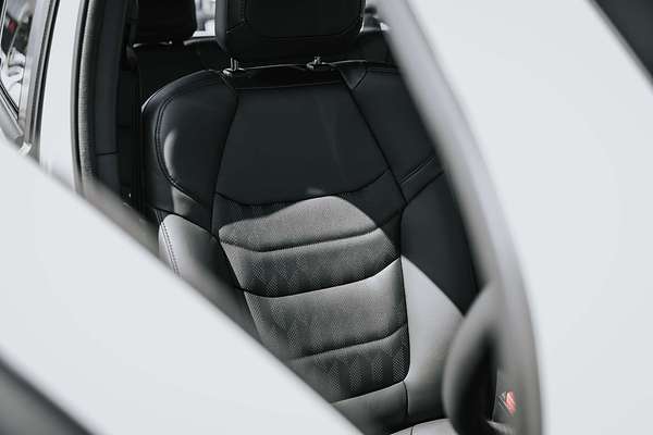 2025 Isuzu D-MAX BLADE  4X4