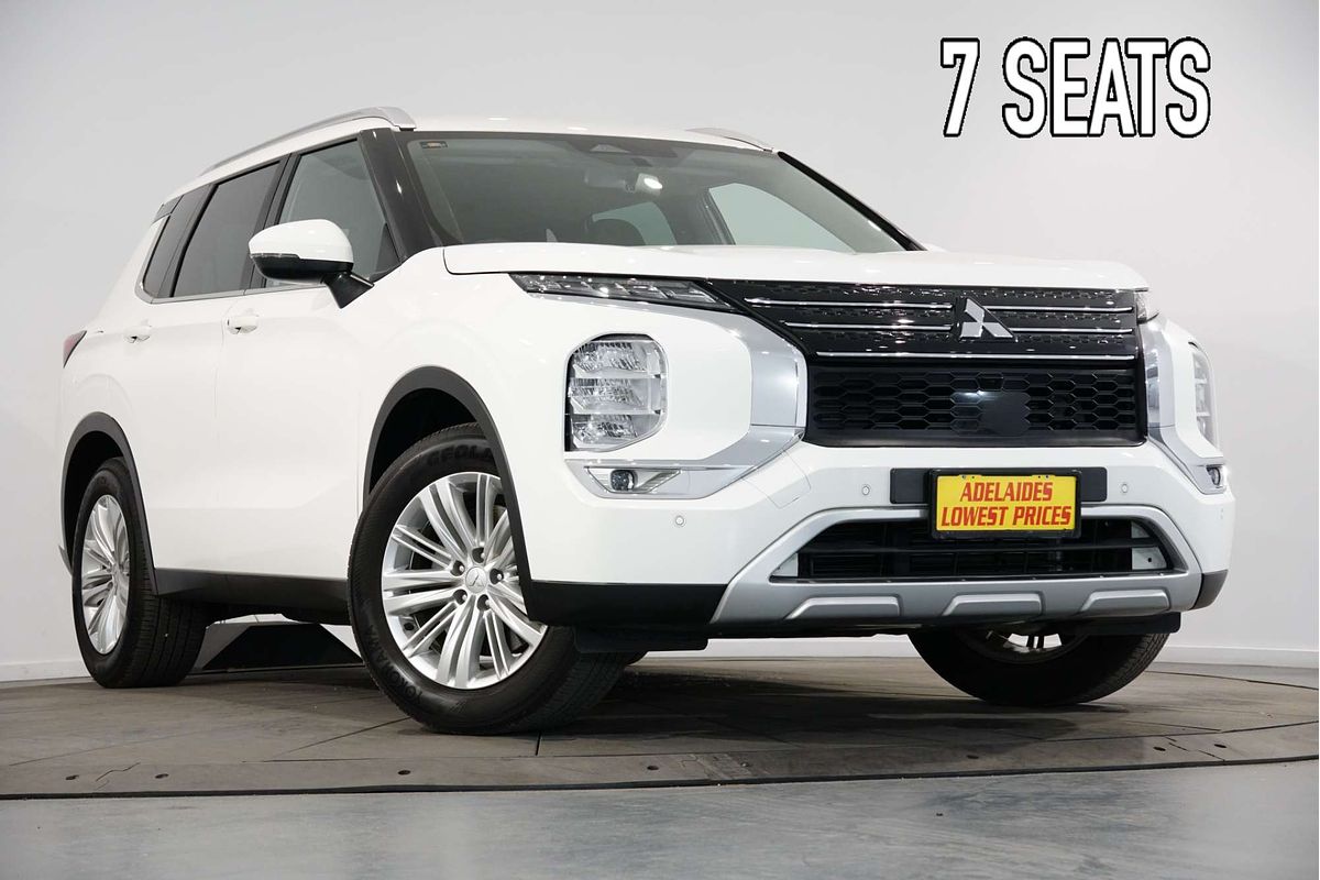 2023 Mitsubishi Outlander LS ZM