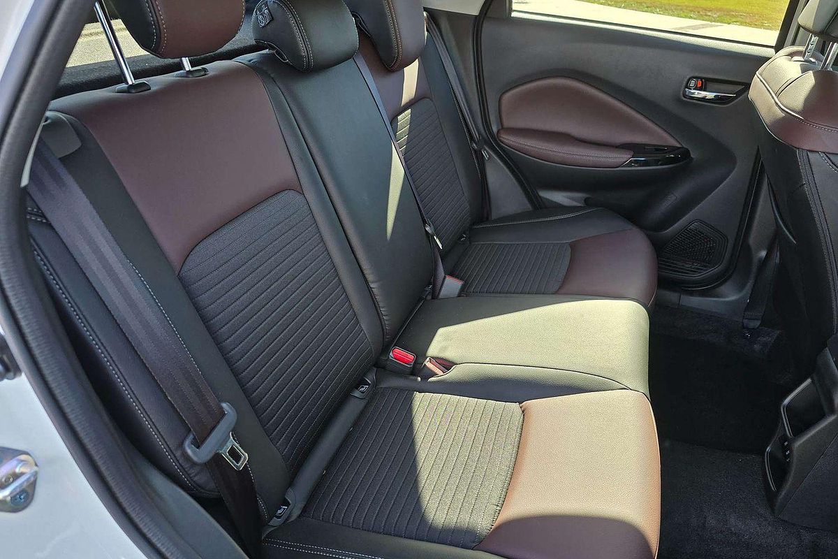 2025 Suzuki Fronx Hybrid GLX KW