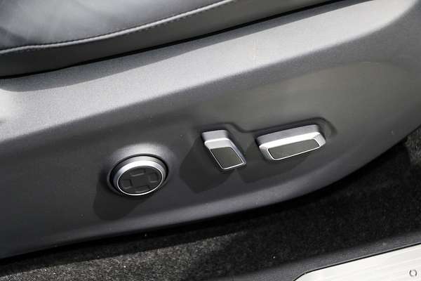 2025 LDV Terron 9 Evolve EKK1C