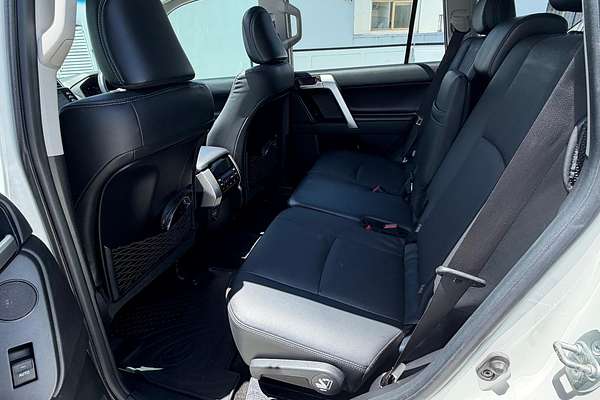 2020 Toyota Landcruiser Prado Kakadu GDJ150R